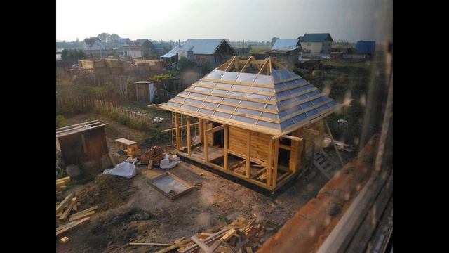 Зачем на бане три трубы ? Крыша на бане, веранда, печь и барбекю ! смотреть онлайн