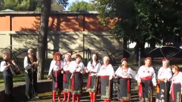 "Барвiнок"поёт на фестивале"Костёр дружбы народов"Лиепая,01.10.2016г. смотреть онлайн