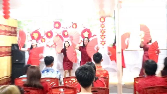 Tarian Kipas Chinese New Year 2023?- Da Di Huan Chun ( 大地回春 ) смотреть онлайн
