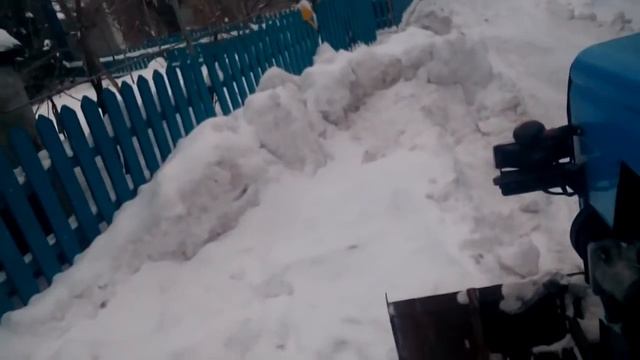 Чистка снега минитрактором Мультик смотреть онлайн