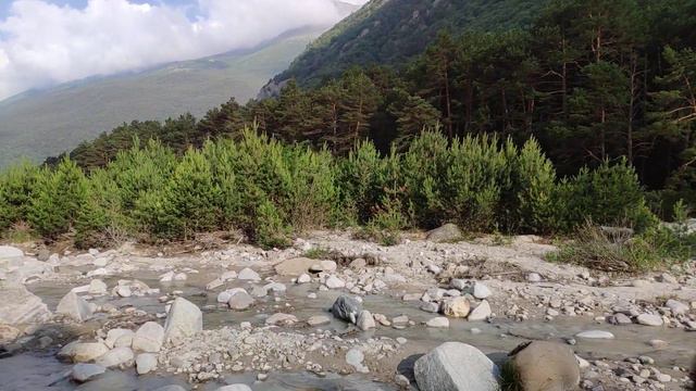 Река Чегем привал после подъёма к Абай СУ (июнь 2021) смотреть онлайн