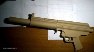 Модель пистолета-пулемета MP5 SD из картона из игры CS:GO