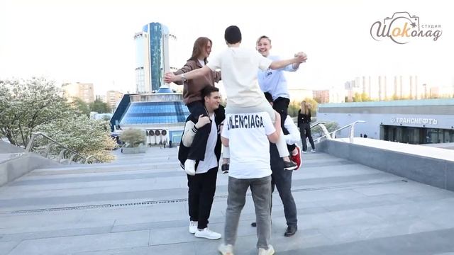 Фотосессия школьников в Москва Сити для современных выпускных альбомов! Бэкстейдж съемки. смотреть онлайн