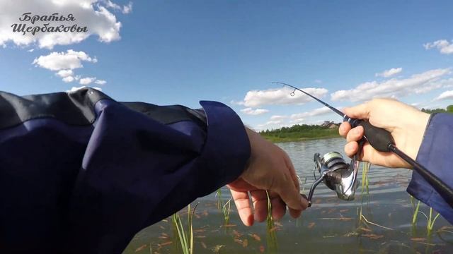 МОРМЫШИНГ. На эту снасть КЛЮЕТ ВСЕГДА! Охота за красноперкой в 10 минутах езды от дома. смотреть онлайн