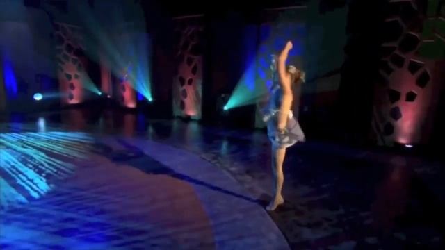 Maddie Ziegler - Never Grow Up смотреть онлайн