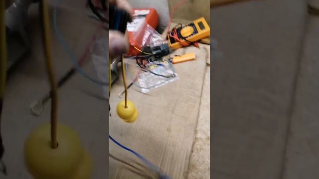 щёлкает втягивающее, но не запускается стартер? смотреть онлайн