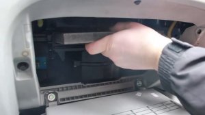 Замена фильтра салона Хендай Акцент.  Фильтр салона через 8 лет эксплуатации