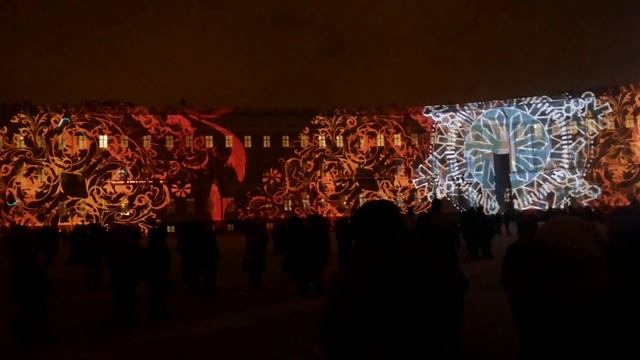 Открытие светового шоу «Новогоднее путешествие» на Дворцовой в Санкт-Петербурге смотреть онлайн