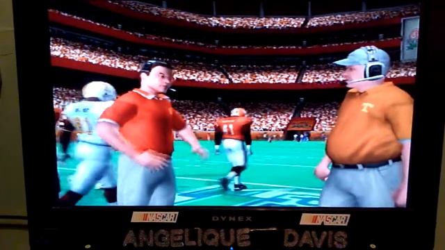 NCAA Football 2005 End Game 403 смотреть онлайн