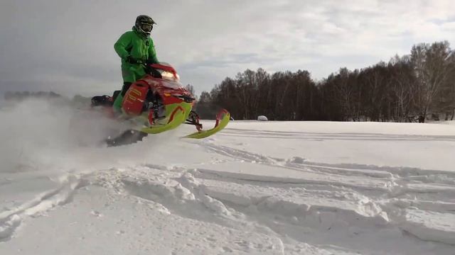 BRP Ski-doo Summit x 800 r - крутая катка ! смотреть онлайн