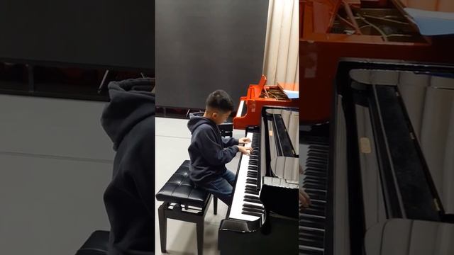 Ким Давид 10 лет , Гиллок В старой Вене, Прейер. Трещотка смотреть онлайн
