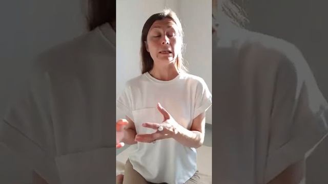 Практика йоги для поясничного отдела. Эфир Валерии Котиковой смотреть онлайн