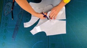 Моделирование нарядного платья с невероятными рельефами. Начинаем подготовку к Новому Году.mp4