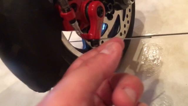 Тормоза Электросамоката Kugoo M4 pro, как подтянуть тормоза на электросамокате Kugoo M4 pro смотреть онлайн
