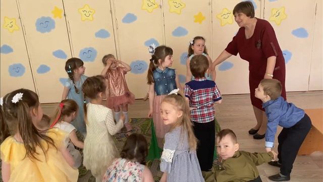 "О Родине" - открытое занятие по программе "Социокультурные Истоки" в средней группе "Звёздочки" смотреть онлайн