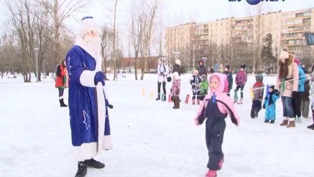Рождественские гулянья в парке у елки смотреть онлайн