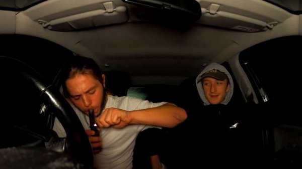 WE BOUGHT THE CHEAPEST BONG ON AMAZON ($8)