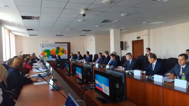 Заместитель гендиректора госкорпорации -Фонда содействия реформированию ЖКХ,Олег Рурин. смотреть онлайн