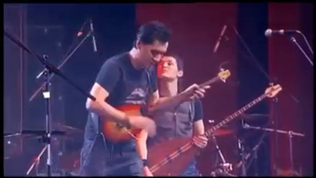 Баттл Battle Домбра против гитара Dombra vs Guitar mp4 смотреть онлайн