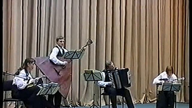Красивая народная музыка - За околицей смотреть онлайн