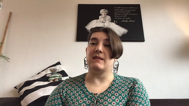 Episode 04 / 2020 – Sock talk, coloured mice and *omg* books смотреть онлайн