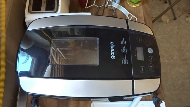 Gorenje BM1210BK Kenyérsütő gép - az első kenyér sütése смотреть онлайн