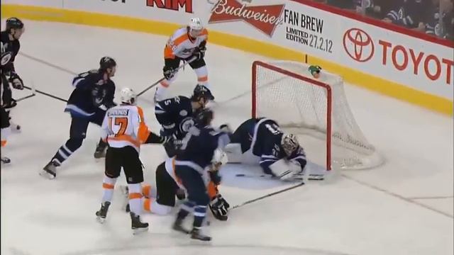 Ondrej Pavelec magic glove save (02/21/2012) смотреть онлайн