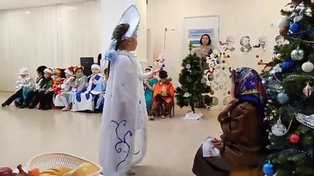 новогодний утренник Фантазеры смотреть онлайн