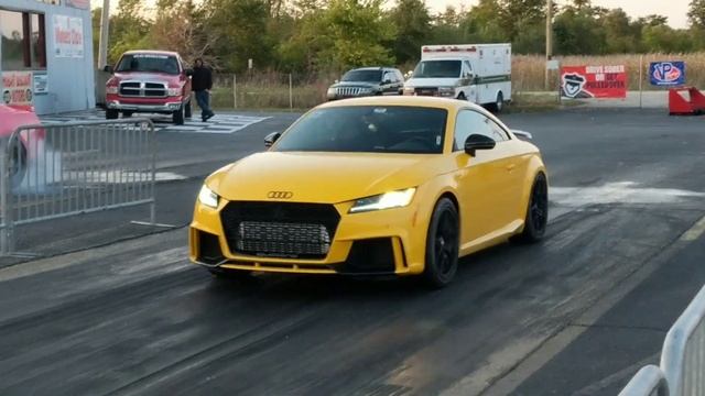 Audi TT RS Vs 2012 Shelby GT500 смотреть онлайн