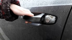 Как открыть машину, если сел аккумулятор Шкода Октавия А7