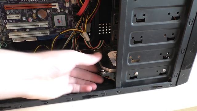 Как подключить жесткий диск HDD к компьютеру