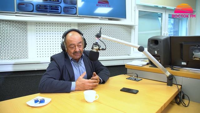 Восточный экспресс Михаил Кожухов смотреть онлайн