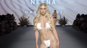 Полное шоу Neena Swim Resort 2022