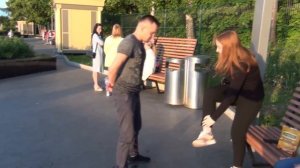 Просим Пнуть По ЯЙЦАМ / ПРАНК / kick me in the BALLS /PRANK / Придурки из Хаззарда. VLOG