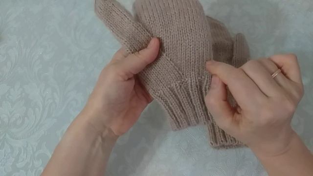 Комплект "shell": шапки, варежки, манишка. смотреть онлайн