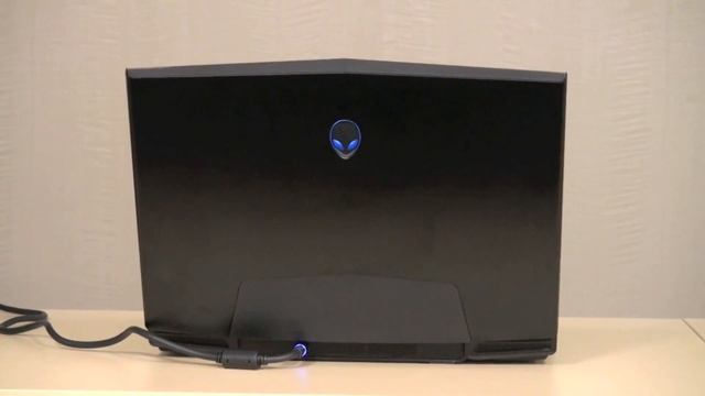 Alienware M17x смотреть онлайн