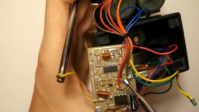 Приёмник на микросхеме TDA7021T смотреть онлайн