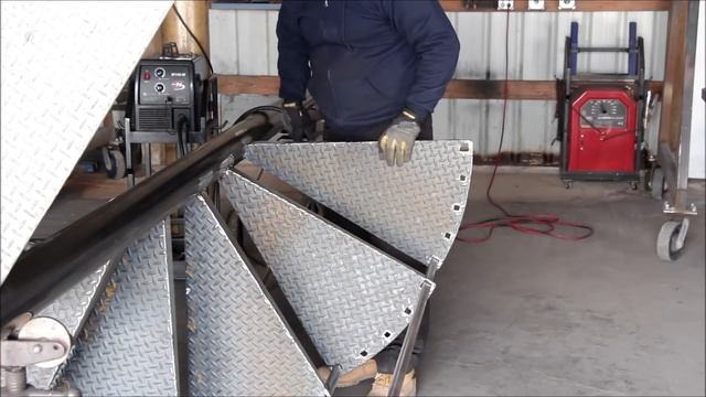 Custom Spiral Staircase Build смотреть онлайн