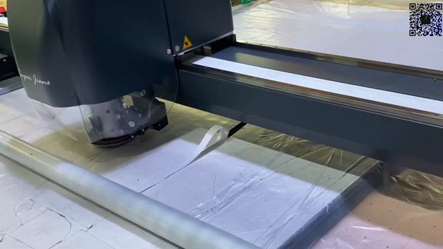 Automatic Fabric Spreading and Fabric Cutting Machine in Garments Cutting Section | Gerber Spreader смотреть онлайн