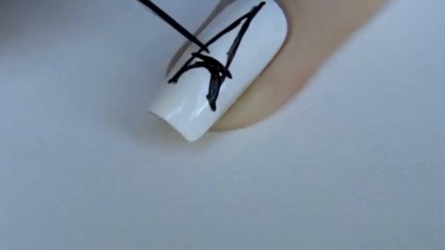 Маникюр "Париж". Роспись акриловыми красками // NailArt Tutorial Paris смотреть онлайн