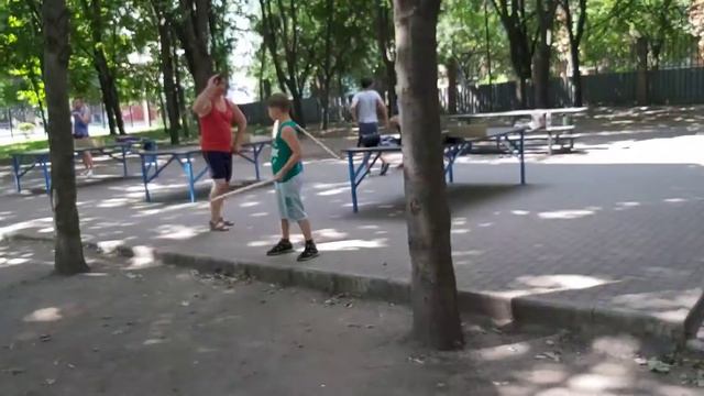 УШУ. Вин Чун. Сын готовится к показательным выступлению 👊 смотреть онлайн