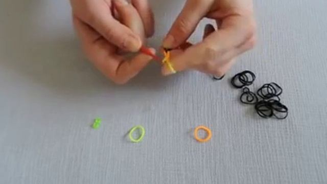Босоножки. Фигурки из резинок Happy Rainbow Loom. Как плести. Урок №32 смотреть онлайн