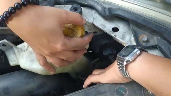 DIY: Mazda BT50/Ford Ranger '09 Headlight Bulbs Replacement