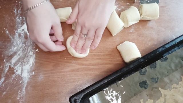 Булочки с творожной начинкой из ягод смотреть онлайн