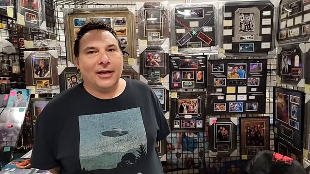 SC Comicon 2021 Joe's Hollywood and Television Memorabilia...Great Star Trek TOS! #SCComicon смотреть онлайн