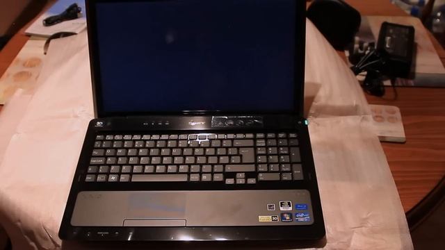 Sony Vaio VPC-F23Z1E/BI Unboxing and setup 3D Demo смотреть онлайн