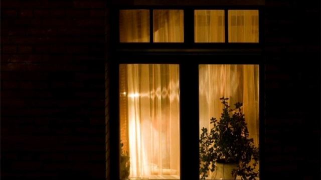 " Всё тот же свет в окне.." читает Инна Гагарина смотреть онлайн