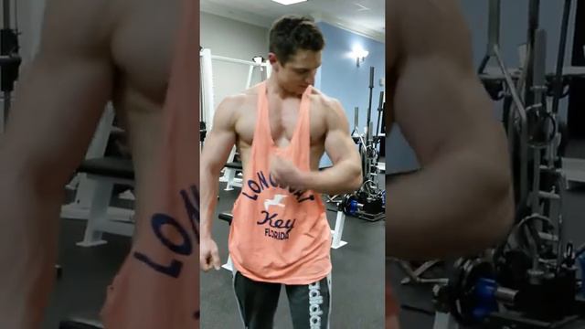 flexes and poses(Daniil Zimin) смотреть онлайн