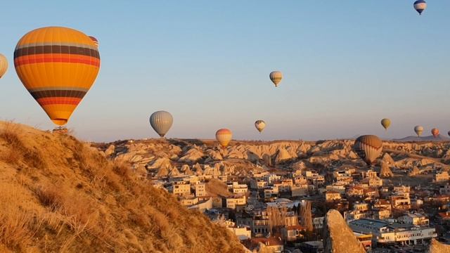 Каппадокия 2021 Cappadocia. Воздушные шары. Марсианская планета.