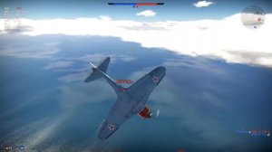 War Thunder Dogfight: La-7 vs Spitfire Mk XVI [Slow Roll]